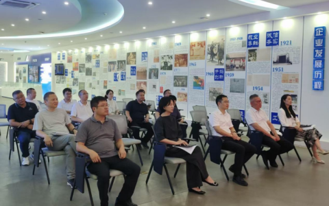 浦江縣委常委、組織部部長(zhǎng)王甲元一行蒞臨杭機(jī)股份開(kāi)展調(diào)研